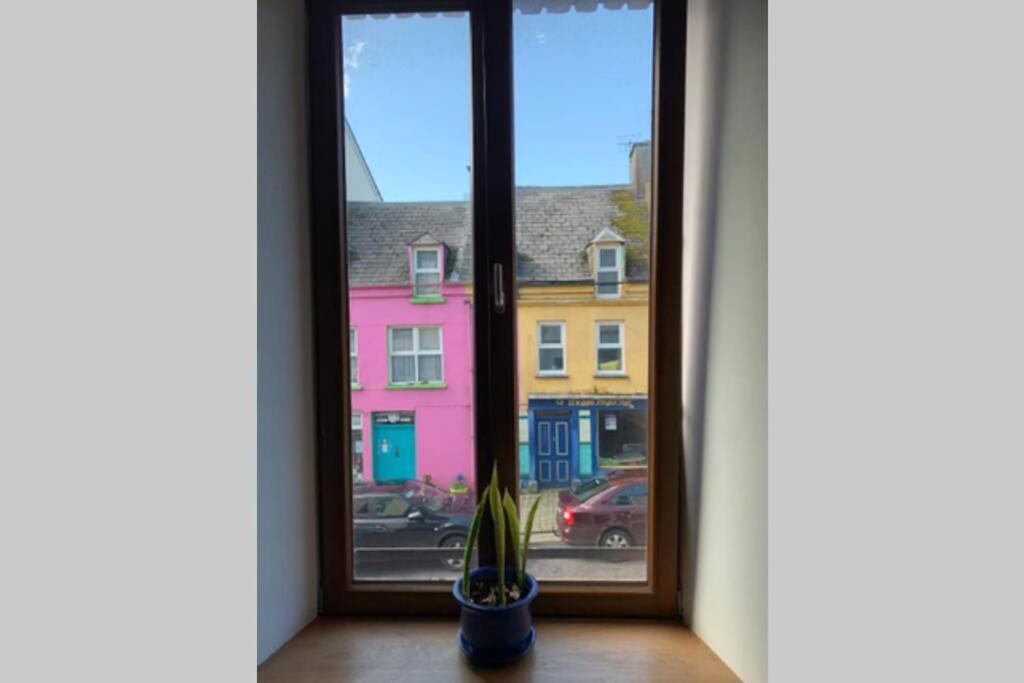 Centre Of Dingle Town - Luxury Holiday Apartment Luaran gambar