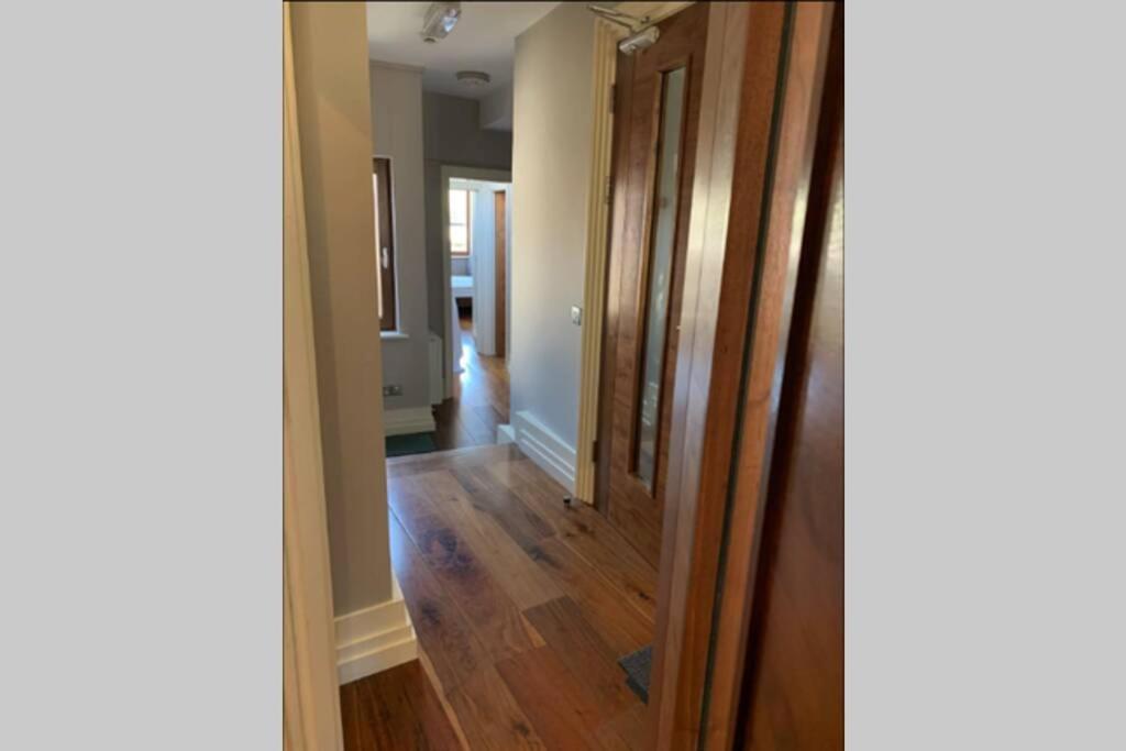 Centre Of Dingle Town - Luxury Holiday Apartment Luaran gambar