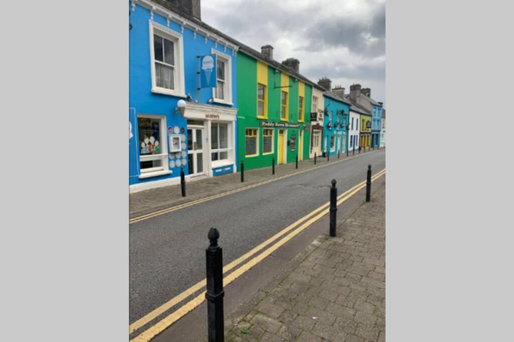 Centre Of Dingle Town - Luxury Holiday Apartment Luaran gambar